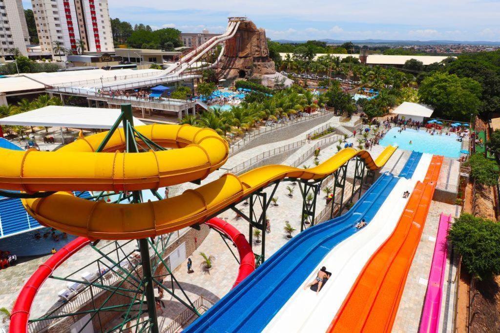 Spazzio Diroma Com Acesso Ao Acqua Park - Temporada Cn Adriele カルダス・ノバス エクステリア 写真